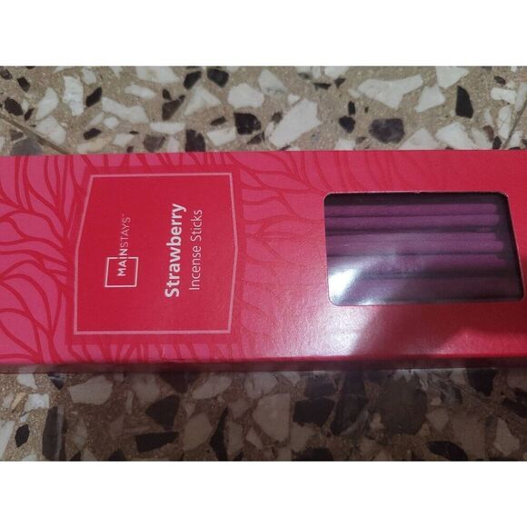 15 Strawberry incense 🍓 - Picture 2 of 3